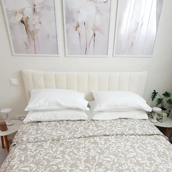 Jasmine Home, Aegina City, khách sạn ở Aegina Town