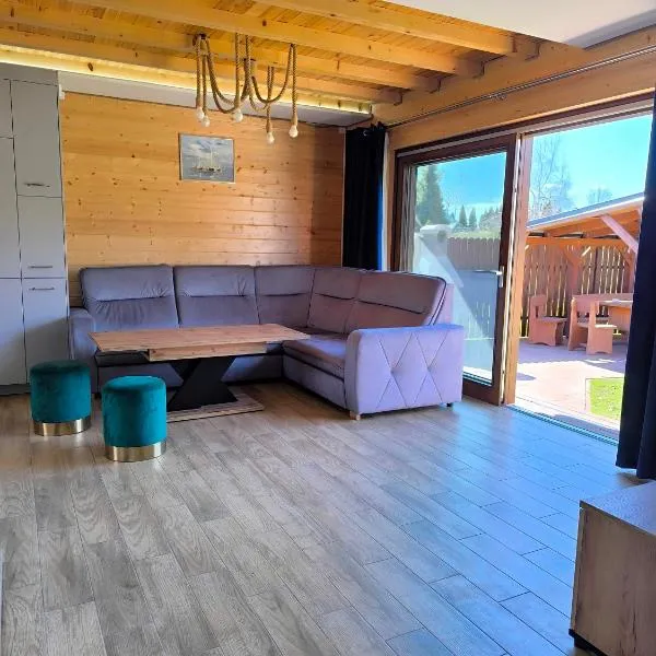 #ApartamentyKisajno, hotel in Pierkunowo