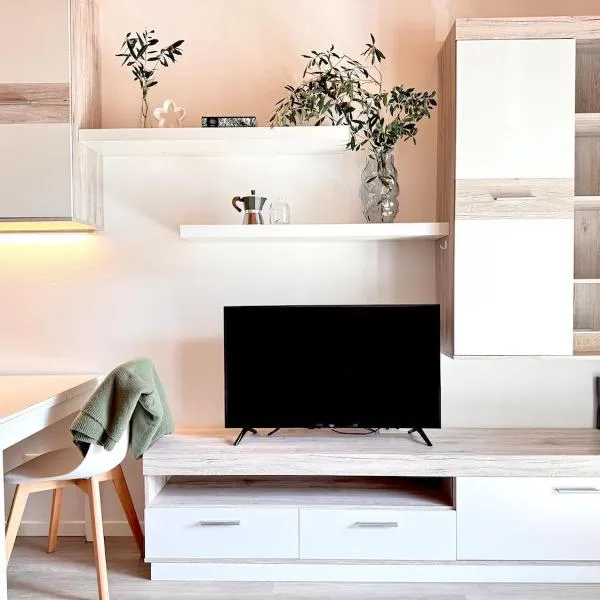 Drolive apartment, hotel in Dro