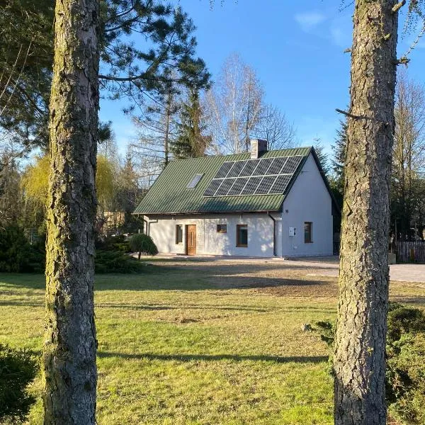Agroturystka pod sosnami, hótel í Bałtów