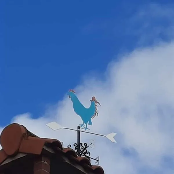 El Gallo Azul, hotel v destinaci Oruña