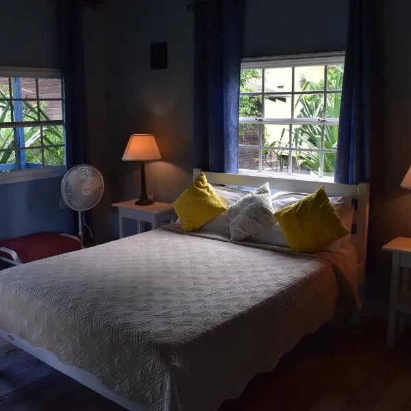 CROOКED TREE LODGE Belize, hotel di Crooked Tree