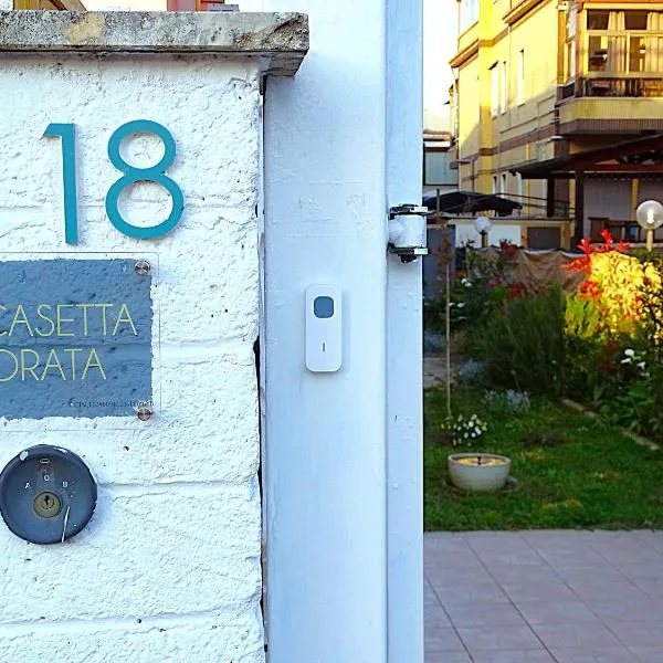LA CASETTA DORATA , 10 minuti a piedi per la metro, hotel in Acilia
