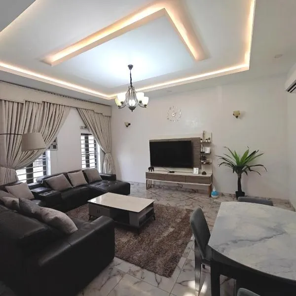 Lekki Conservational Apartment - 24hrs Power, Wifi, Smart TV, Netflix, Nature View, ξενοδοχείο σε Lekki