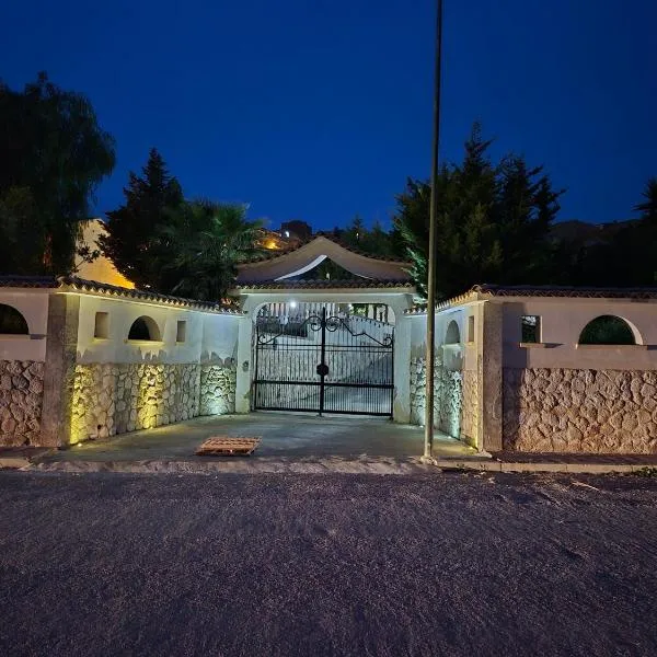 Blu In, hotel u gradu Palma di Montekijaro