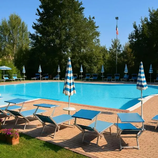 42 Cozy Amiata Escape Private Pool, Fast Wi-Fi & Free Parking, ξενοδοχείο σε Castel del Piano