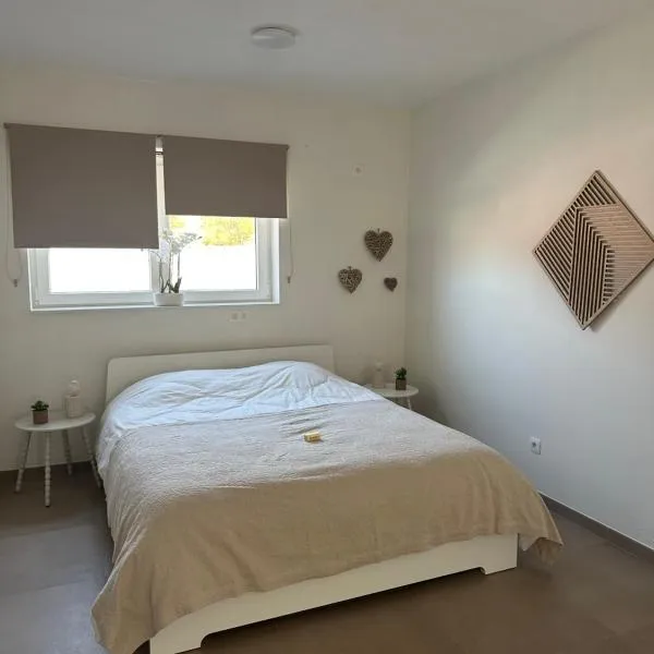 Chambre neuve 1 ou 2 personnes, hotel v destinaci Mons