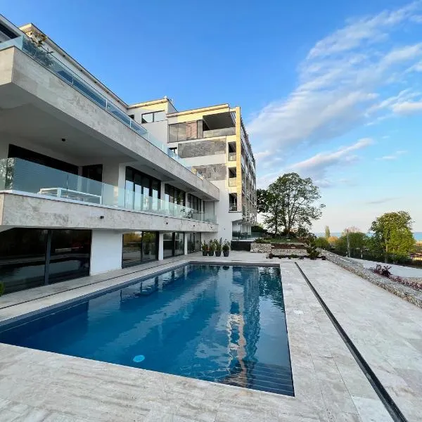 Sailor's Panorama Apartment, hotel din Alsóörs