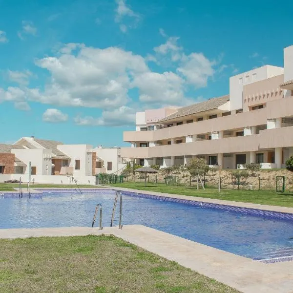 LUXURY RELAX Valle del Este golf y playa con vistas a piscina، فندق في فيرا