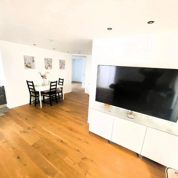 Modernes & luxuriöses Apartment in Nähe der WHU, hotel a Vallendar