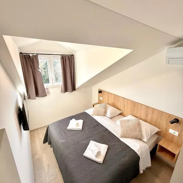 Cloud9 Apartments & Rooms, hotel u gradu Močići