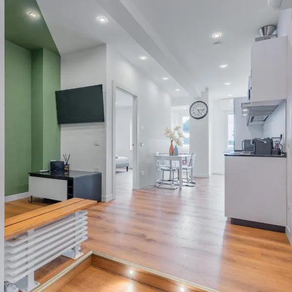 Casa vacanze Delina- Luxury Apartment metro A, hotel en Roma