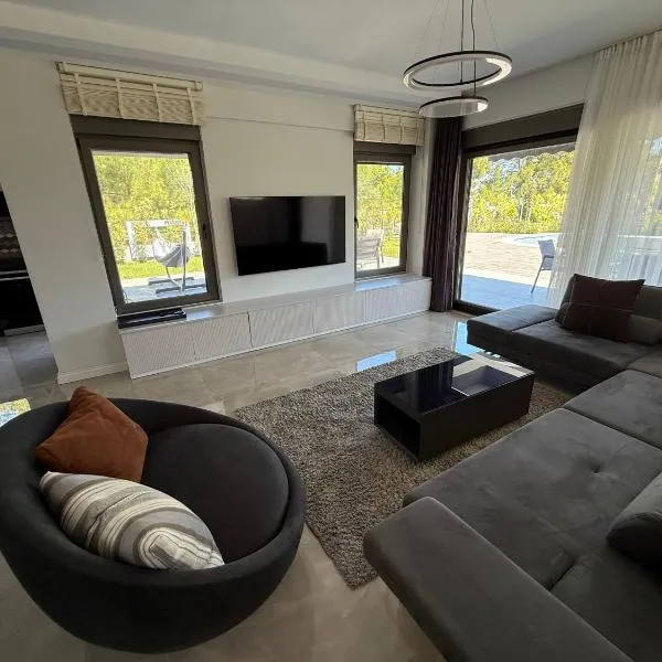 Canyon Villa Göynük Kemer Antalya with Pool, hotel i Antalya