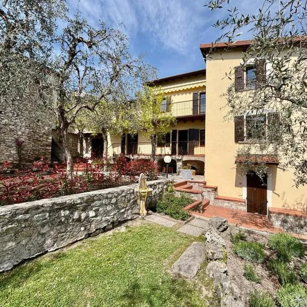 Casa FiorElena, hôtel à Gargnano