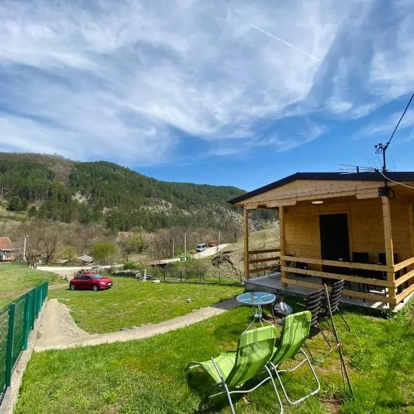 Vikend kuća Štavljanin Lopatnica, hotel in Cudak