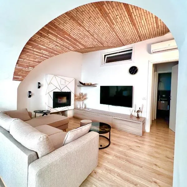 L’Arco sul Lago • Gold Apartment, hotel v destinaci Castro