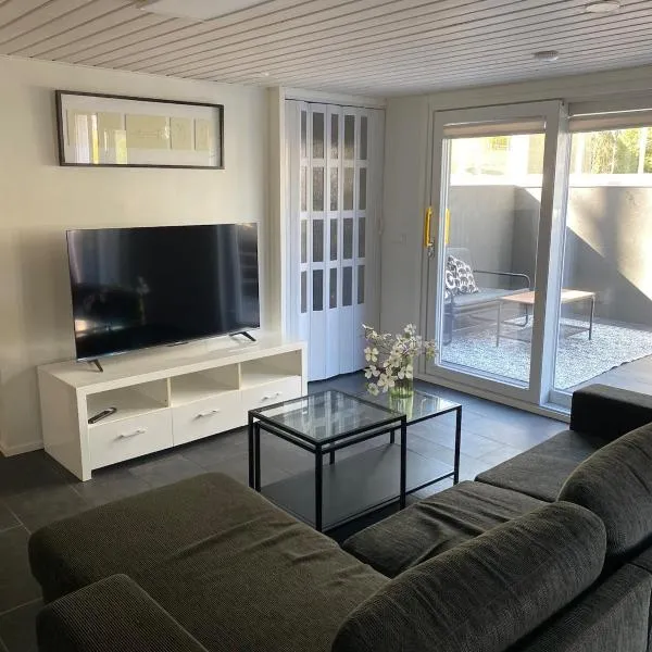 Spacious luxury home, hotel v destinaci Hämeenlinna