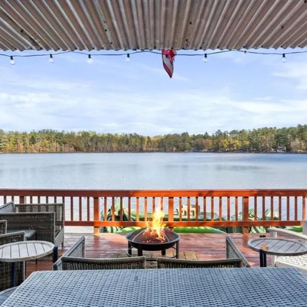 Waterfront w/ Prvt Dock & Firepit | Sleeps 8, hotel in Acton