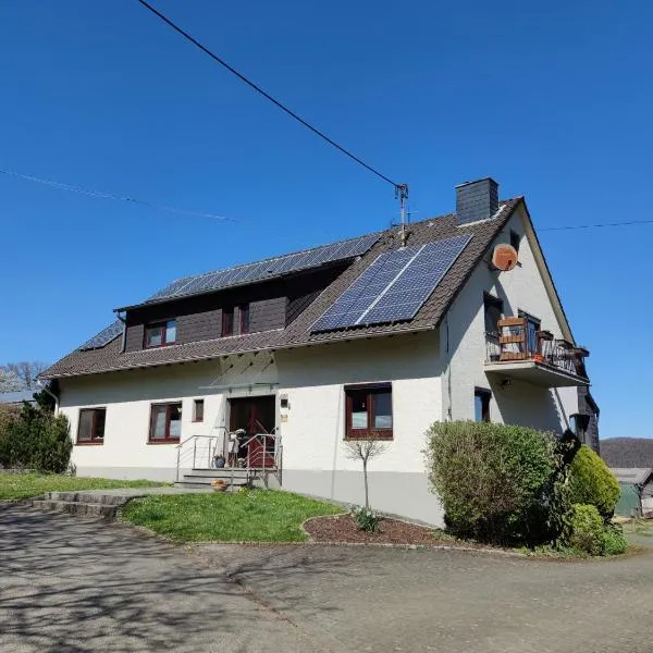 Ferienhof Schiefen - Urlaub auf dem Bauernhof, hotel in Eitorf