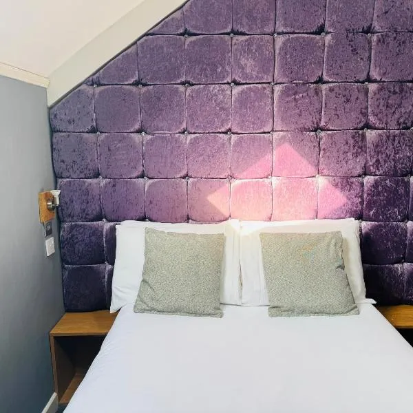 Hotels 24-7 - The Old Victoria Hotel, hotell i Newport