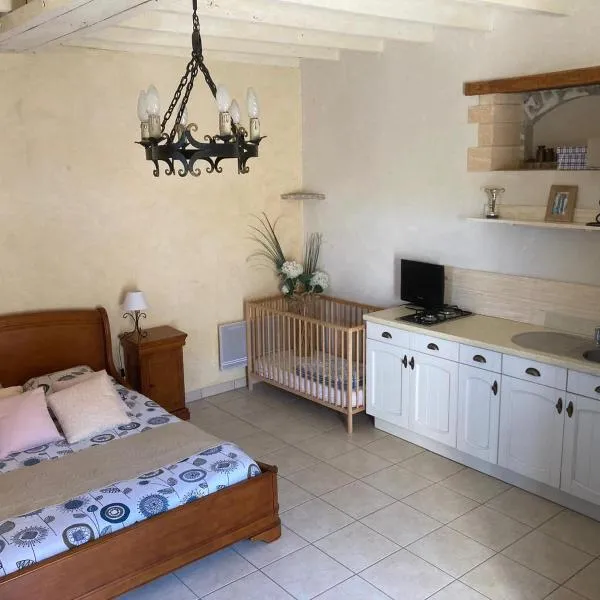 Planchette, hotel in Savigné-lʼÉvêque