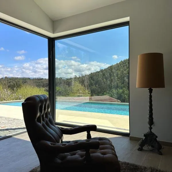 Quinta da Barrosa - Private Villa, hotel v destinaci Arouca