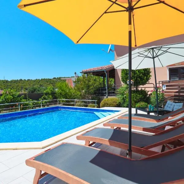 Villa Salvia Mare, hotel di Bilice