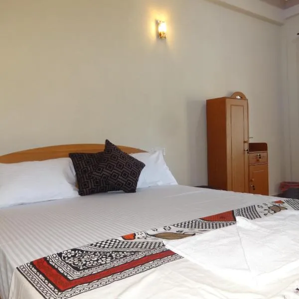 Hotel Alas Garden, hotell i Trincomalee