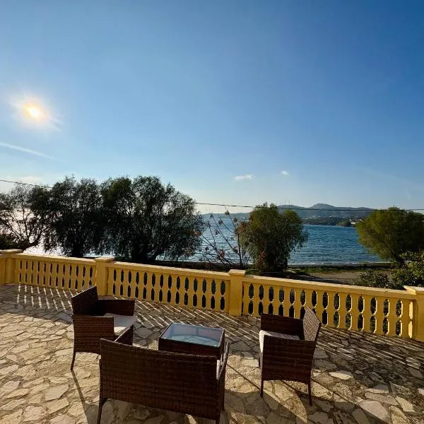Caserma Regina, hotel u gradu Gourna