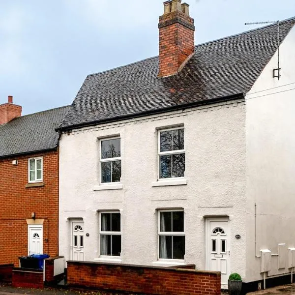 #34 Two bed apt Private Parking Stylish & homely, hotel v mestu Fazeley