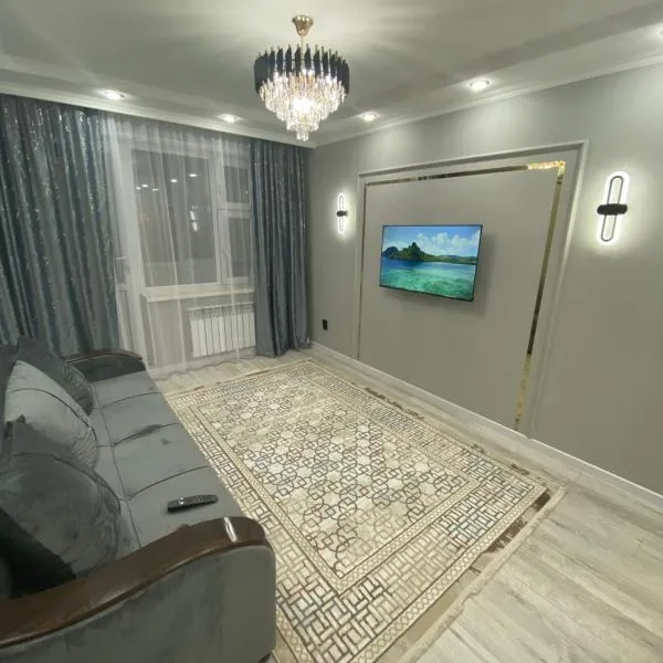 Люкс квартира, hotel in Taraz