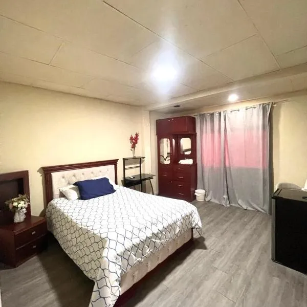 HABITACIÓN DELUXE Central, hotel v destinaci Machala