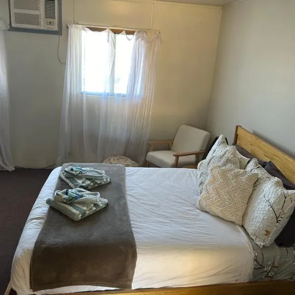 Oasis Exchange Hotel, hotel di Torrens Creek