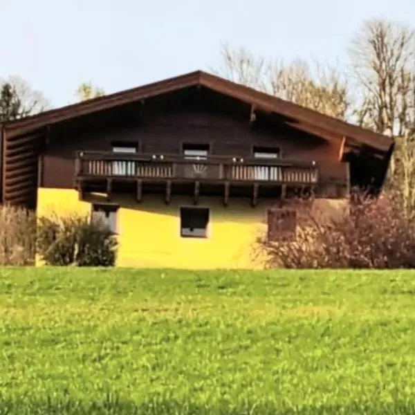 Haus Taxberg, hotel in Taxenbach