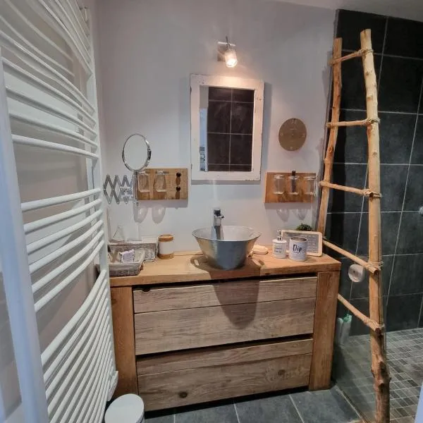 Chambre et animaux de la ferme – hotel w mieście Chambord