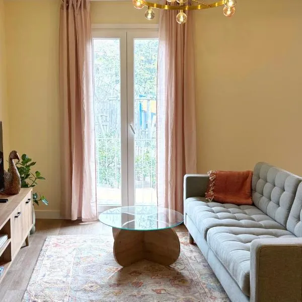 Parkside Retreats at 1880 House, hotel v destinaci Bermeo