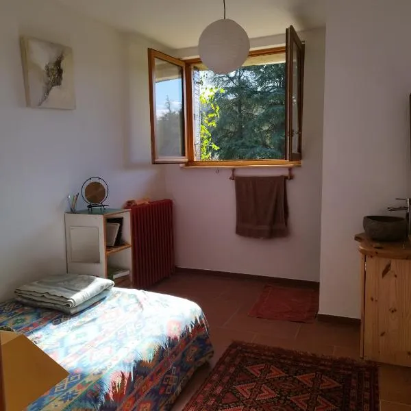 Chambre ensoleillée au calme, hotel v destinaci Lasalle
