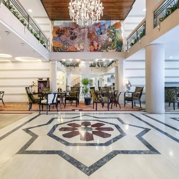 OTEL KÂYA, hotel a Smirne