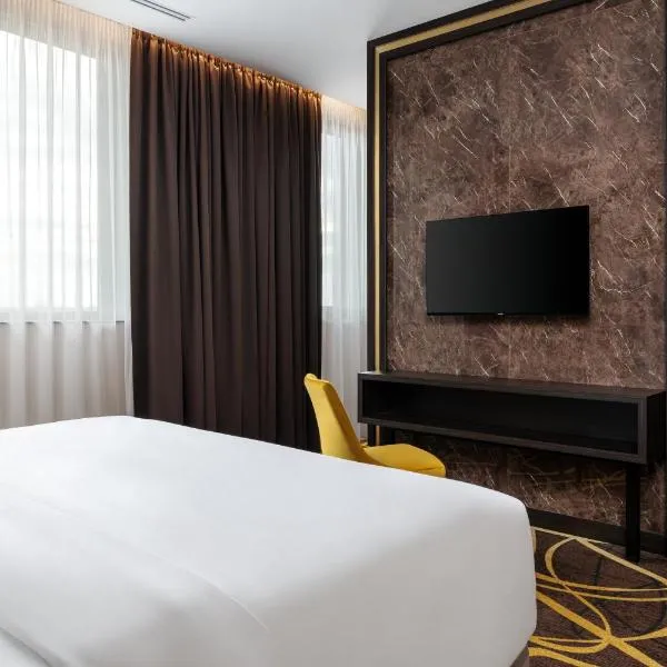 Card Hotel, hotell sihtkohas Šamorín