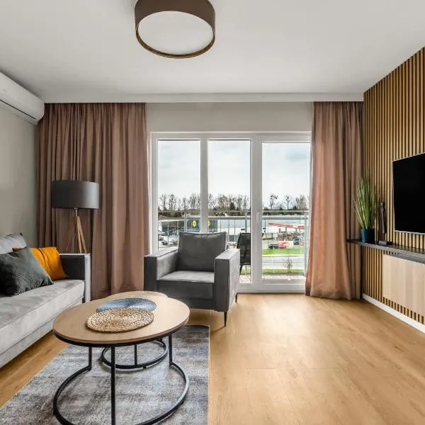 Elegant Beige Harmony Apartment by BookingHost, hotel din Varșovia