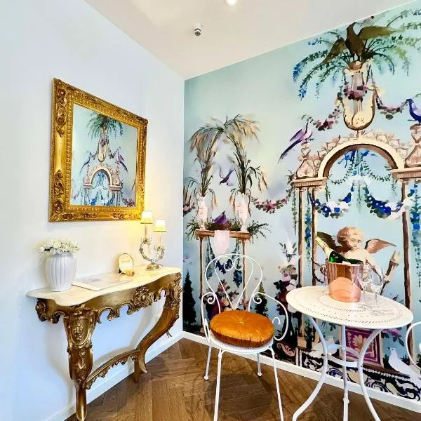 Sissis Paradies Appartement mit Balkon & Flussblick- Das Alpenzeit im Zentrum mit Parkplatz, hotel v destinaci Bad Aussee