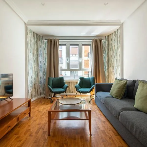 Casa Zurriola Beach! - Surf, eat and relax!, מלון בסן סבסטיאן