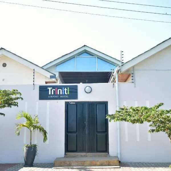 Triniti Airport Hotel: Darüsselam'da bir otel