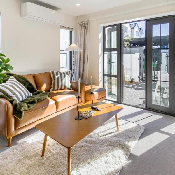 Stylish City Home with Parking Prime Location, khách sạn ở Christchurch