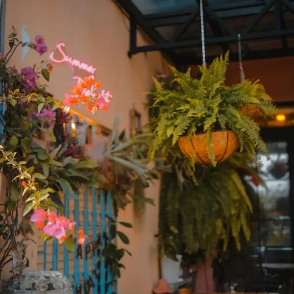 Summer Delight B&B, hotel a Nanwan