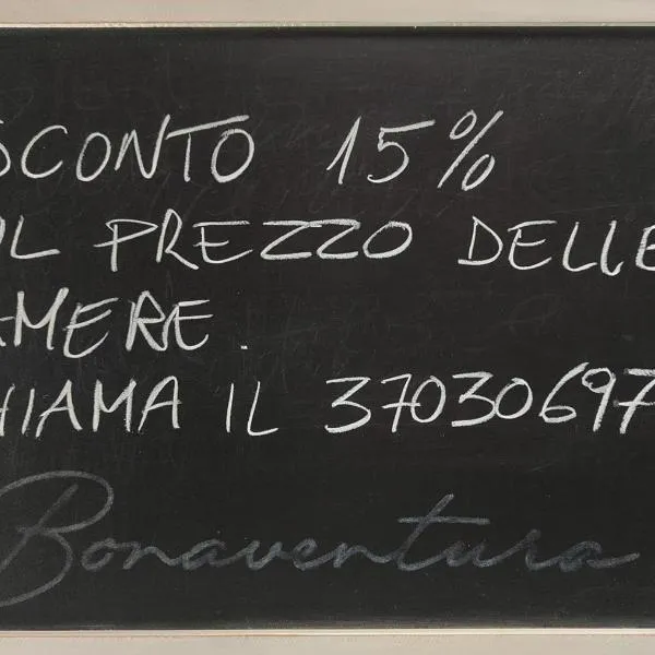 Bonaventura b&b and Bonaventura food, hotel in Tollo