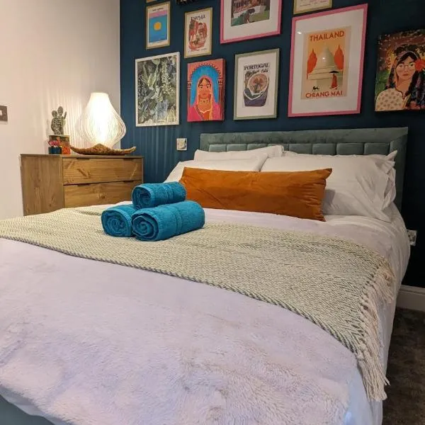 Stylish Condo on Victorian Seafront, Voyagers Rest Bexhill, hotel in Bexhill
