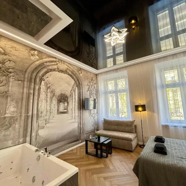 Sky Mirror jacuzzi, hotell Krakówis