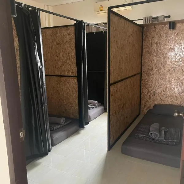Outback Hostel & Community, hotel in Pai