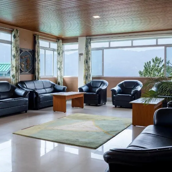 Sparrow Juniper Tree 2 min walk To Mg Marg, hotel in Gangtok